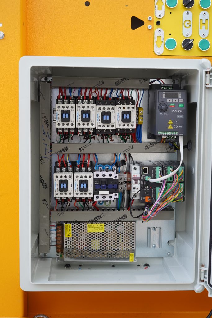 ارتباط HMI DELTA  با PLC MITSUBISHI